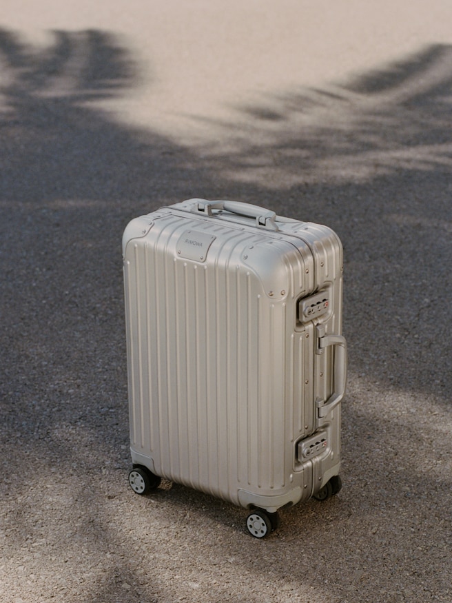 4EM104 RIMOWA リモワ サルサホイール スーツケース キャスター - バッグ