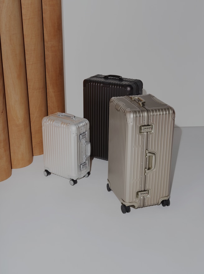 ハイエンド グレー スーツケース、バッグ & アクセサリー | RIMOWA