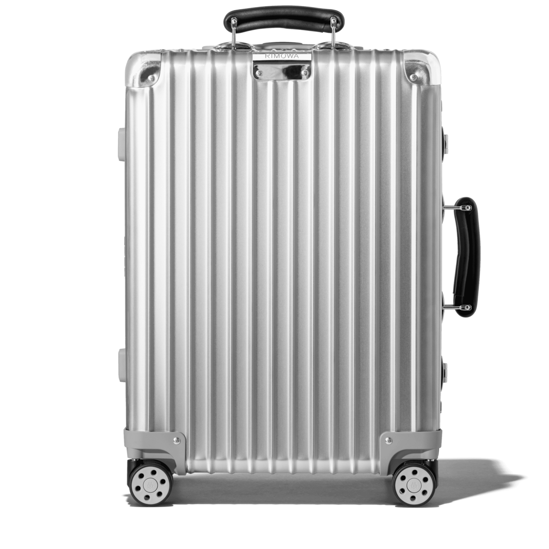 rimowa hand carry size