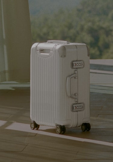 RIMOWA Hybrid: Polycarbonate suitcases 