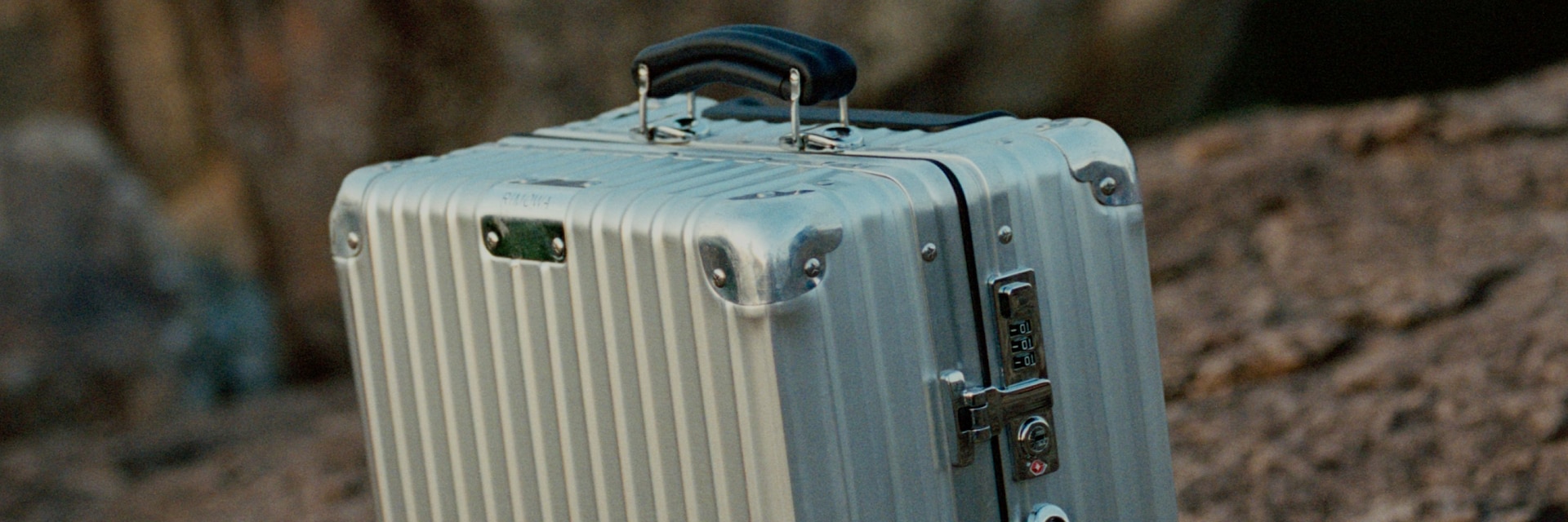 Classic Suitcase Collection